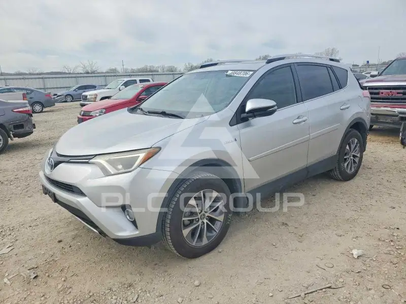2016 Toyota RAV4 фото