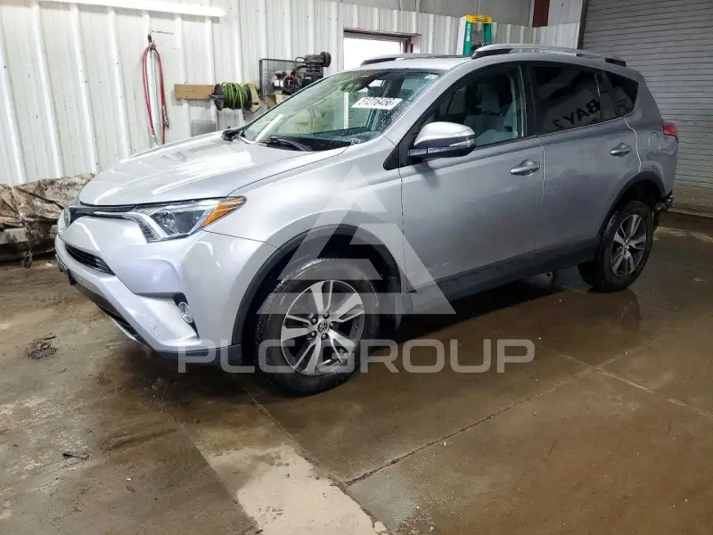 2016 Toyota RAV4 фото