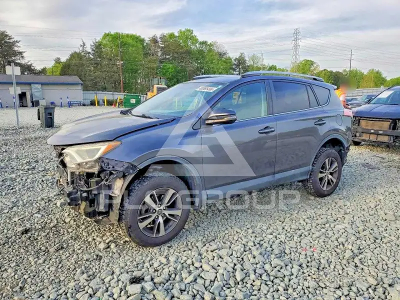 2016 Toyota RAV4 фото