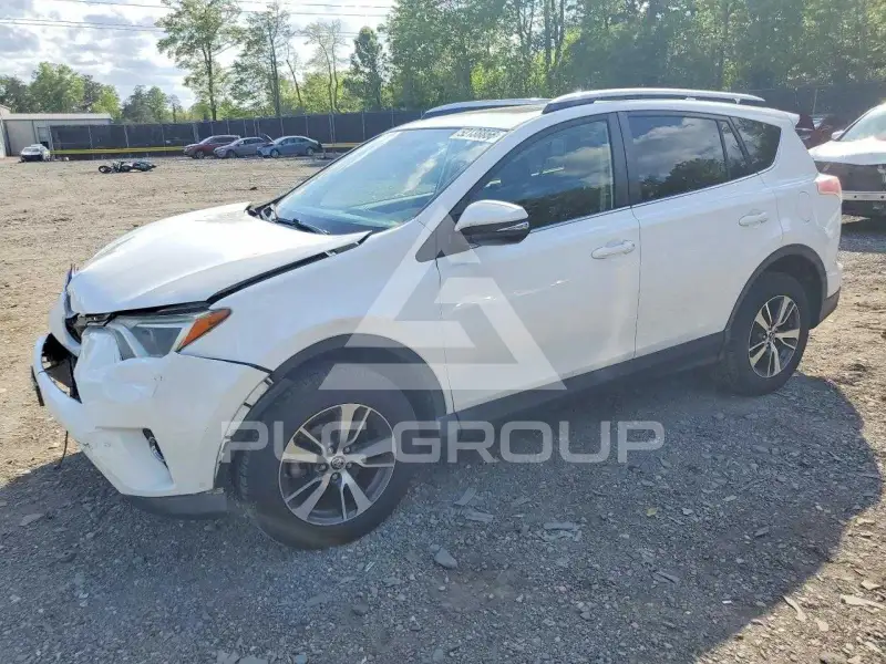 2016 Toyota RAV4 фото