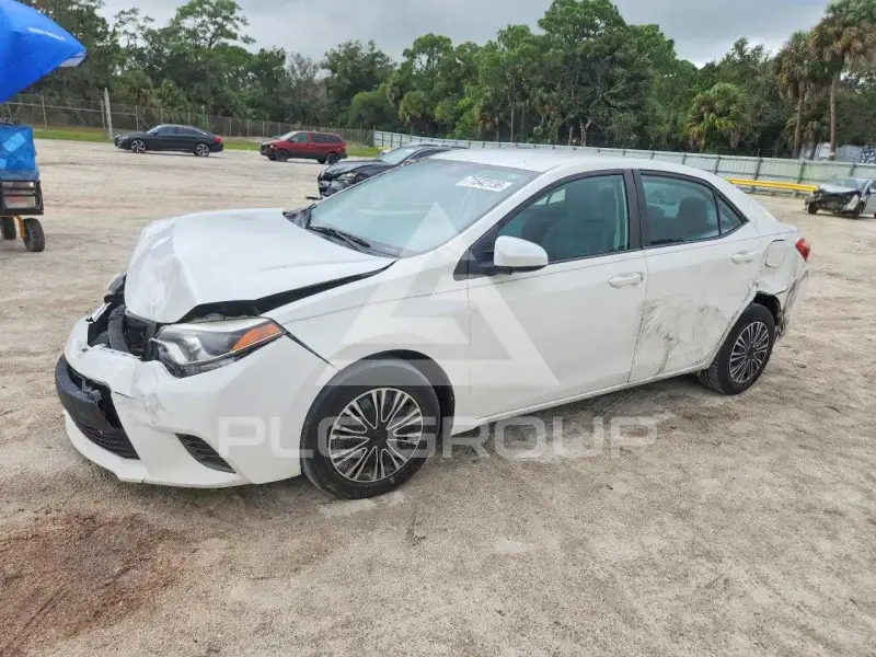 2016 Toyota COROLLA фото