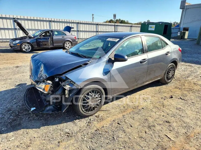 2016 Toyota COROLLA фото