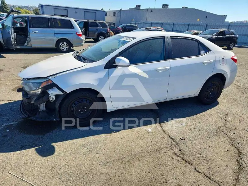 2016 Toyota COROLLA фото