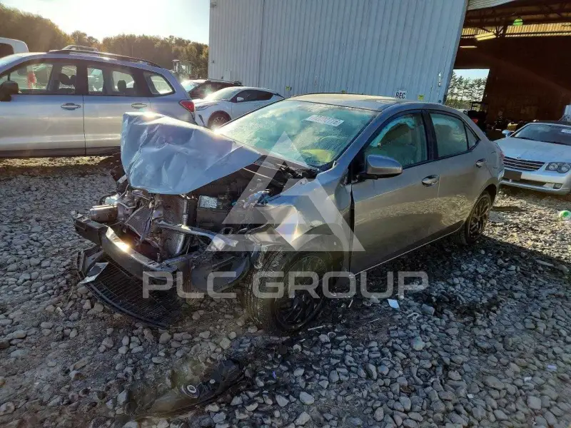 2016 Toyota COROLLA фото