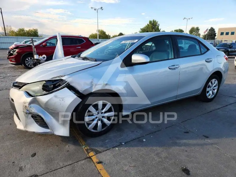 2016 Toyota COROLLA фото