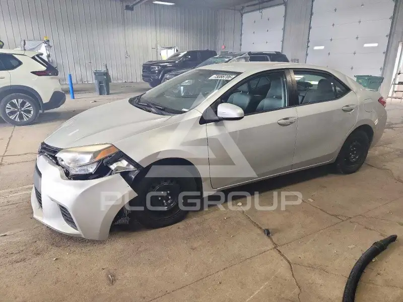 2016 Toyota COROLLA фото