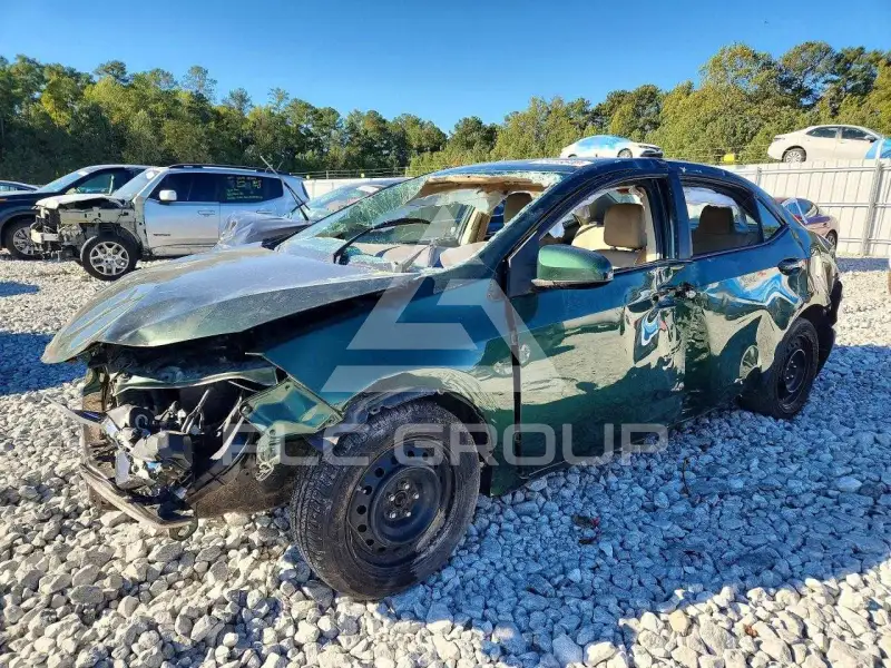 2016 Toyota COROLLA фото
