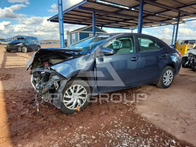 2016 Toyota COROLLA фото