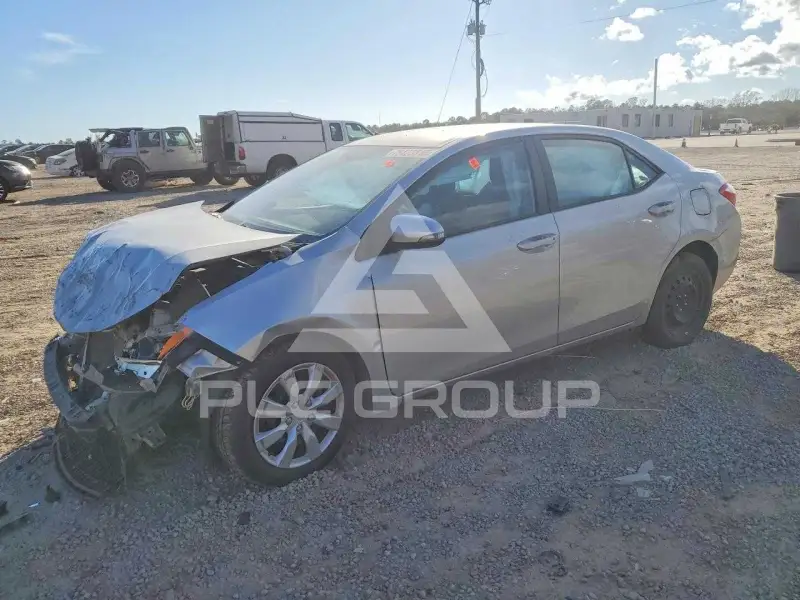 2016 Toyota COROLLA фото