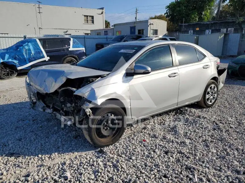 2016 Toyota COROLLA фото