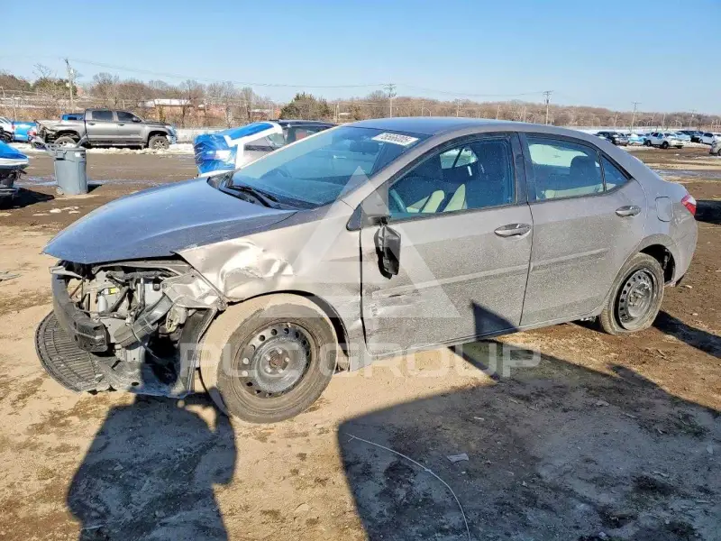 2016 Toyota COROLLA фото