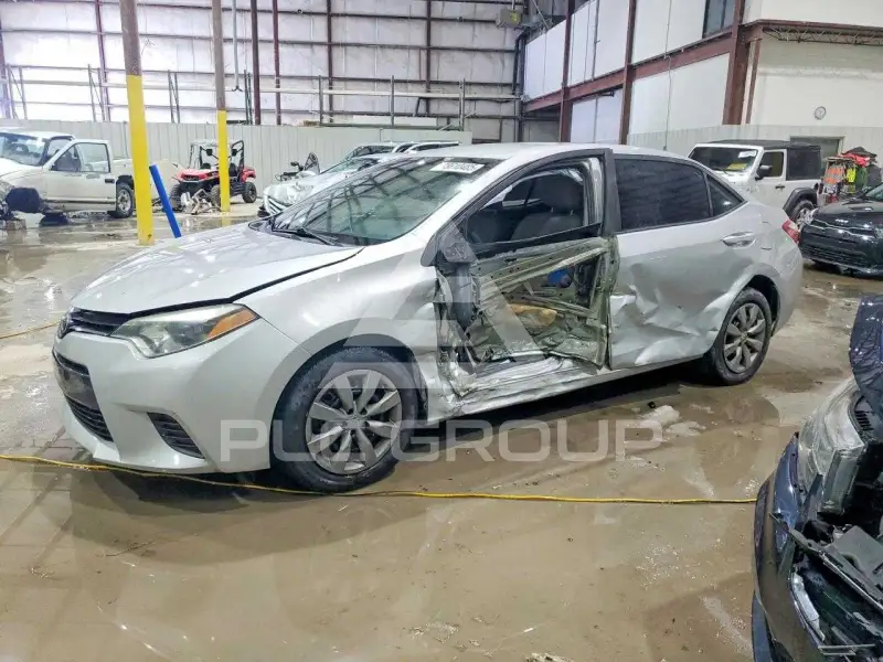 2016 Toyota COROLLA фото