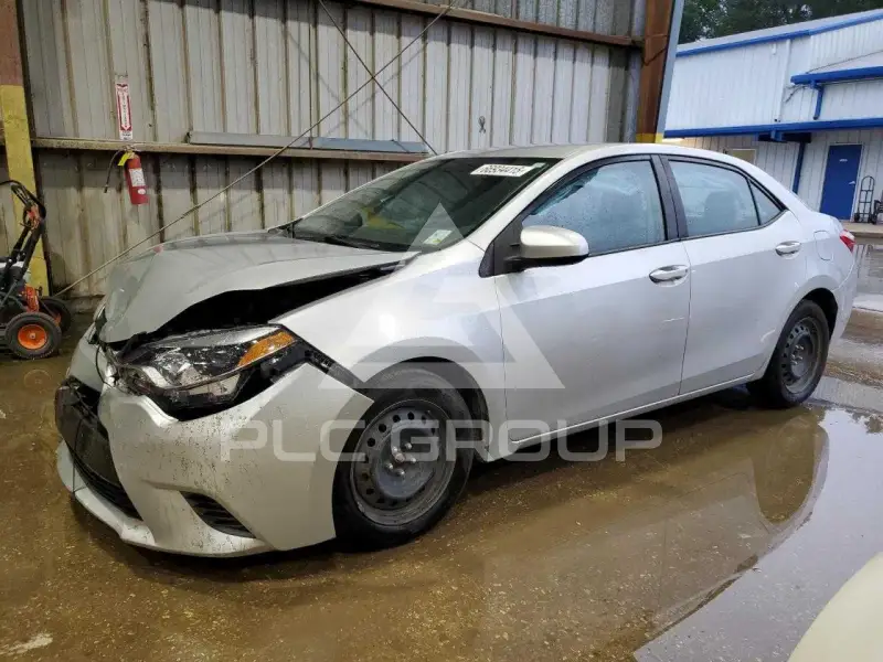 2016 Toyota COROLLA фото