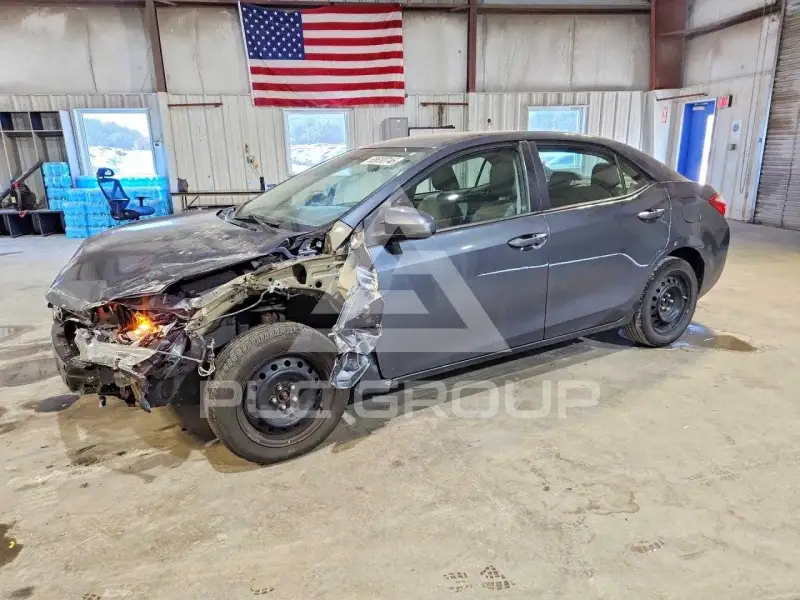 2016 Toyota COROLLA фото