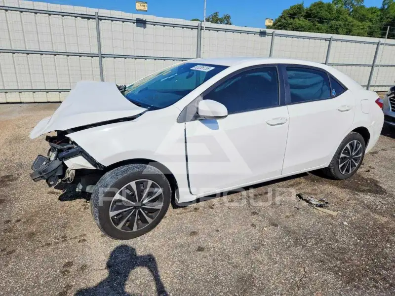 2016 Toyota COROLLA фото
