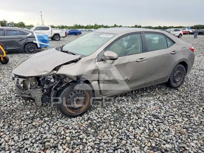 2016 Toyota COROLLA фото