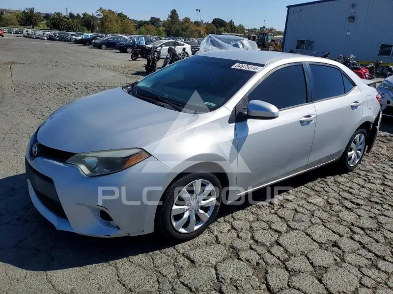 2016 Toyota COROLLA фото