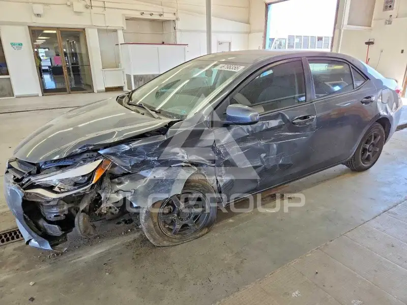 2016 Toyota COROLLA фото