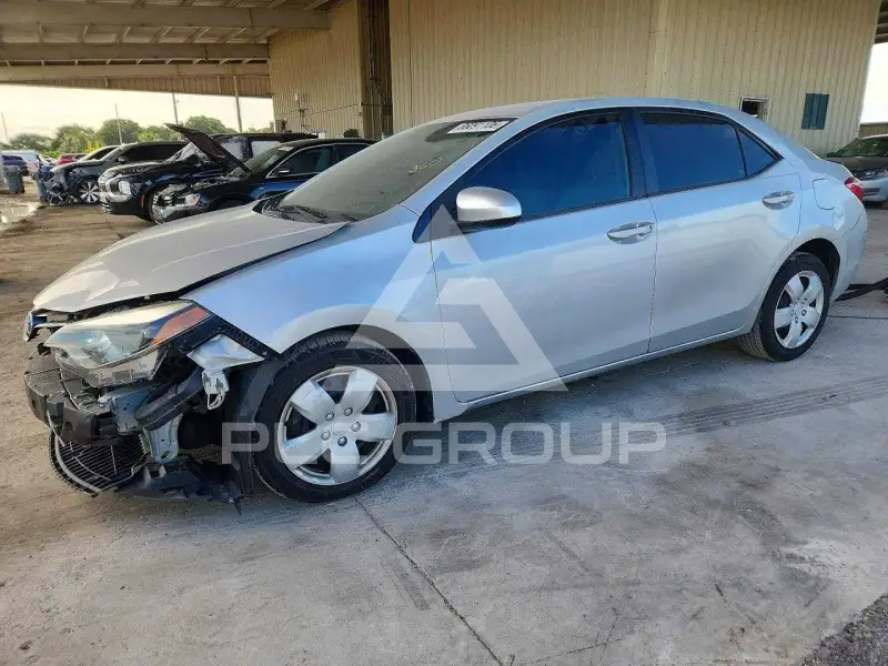 2016 Toyota COROLLA фото