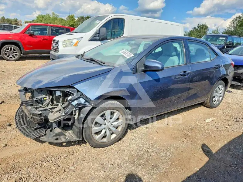 2016 Toyota COROLLA фото