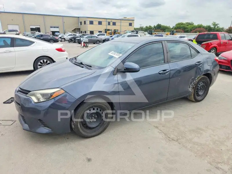 2016 Toyota COROLLA фото