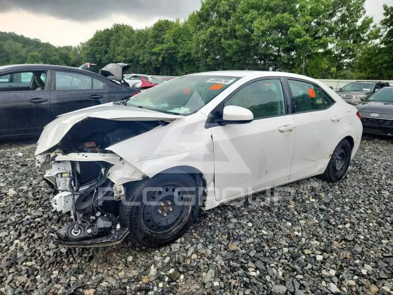 2016 Toyota COROLLA фото