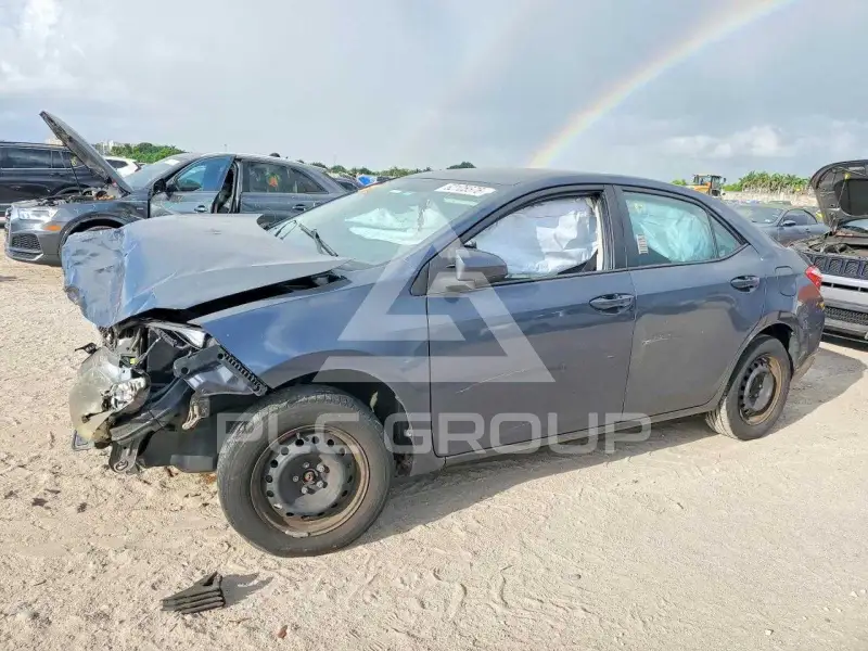 2016 Toyota COROLLA фото