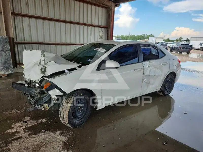 2016 Toyota COROLLA фото