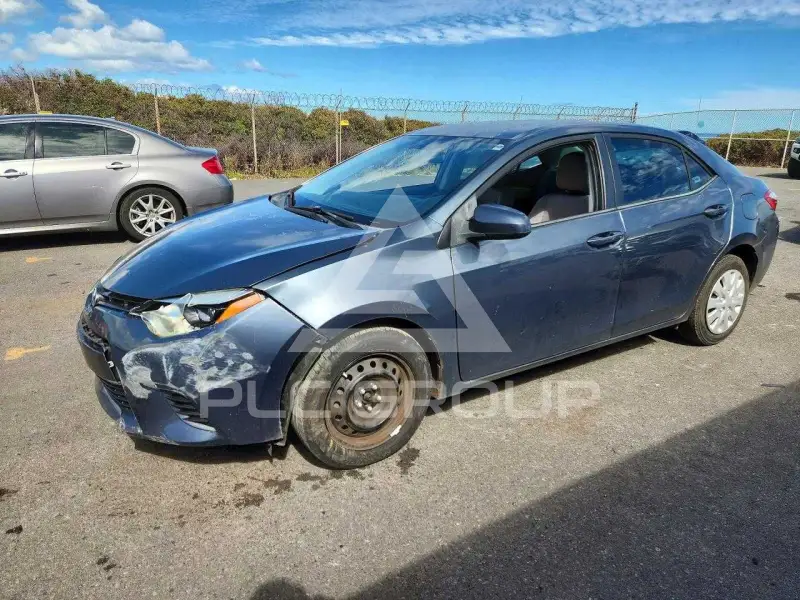 2016 Toyota COROLLA фото