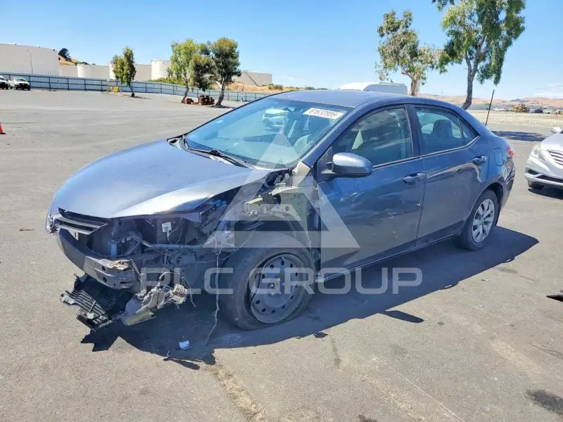 2016 Toyota COROLLA фото
