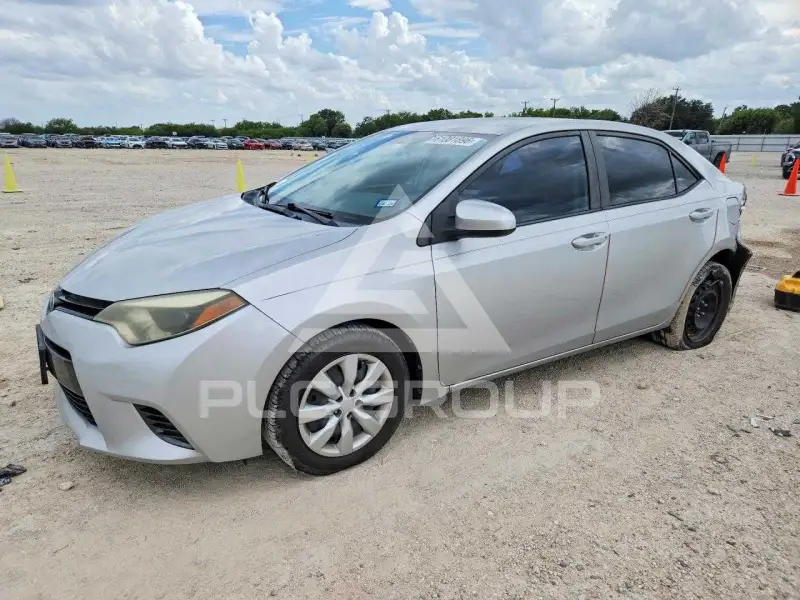 2016 Toyota COROLLA фото