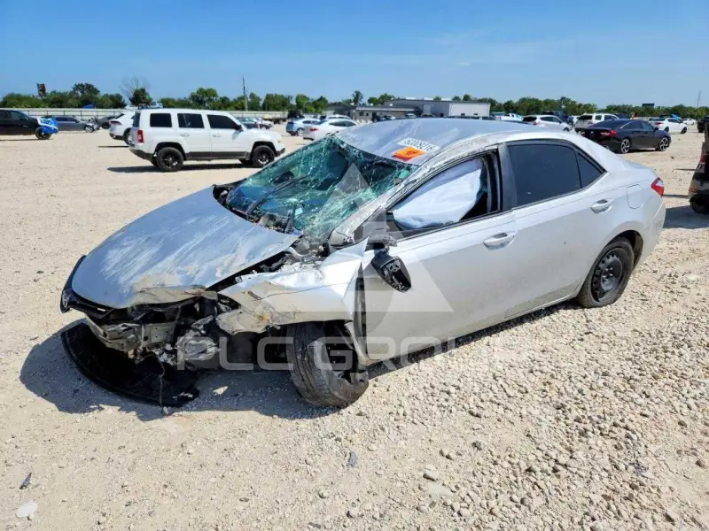 2016 Toyota COROLLA фото