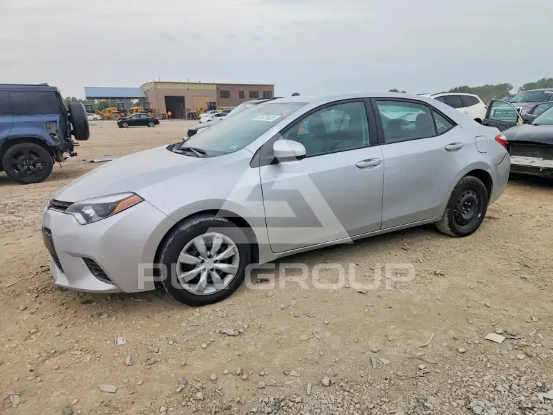 2016 Toyota COROLLA фото