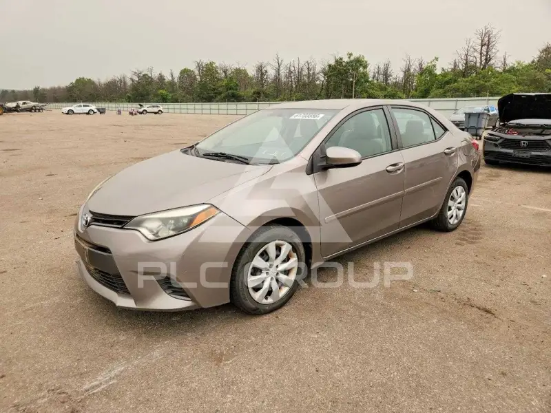 2016 Toyota COROLLA фото