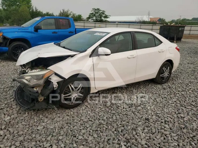 2016 Toyota COROLLA фото