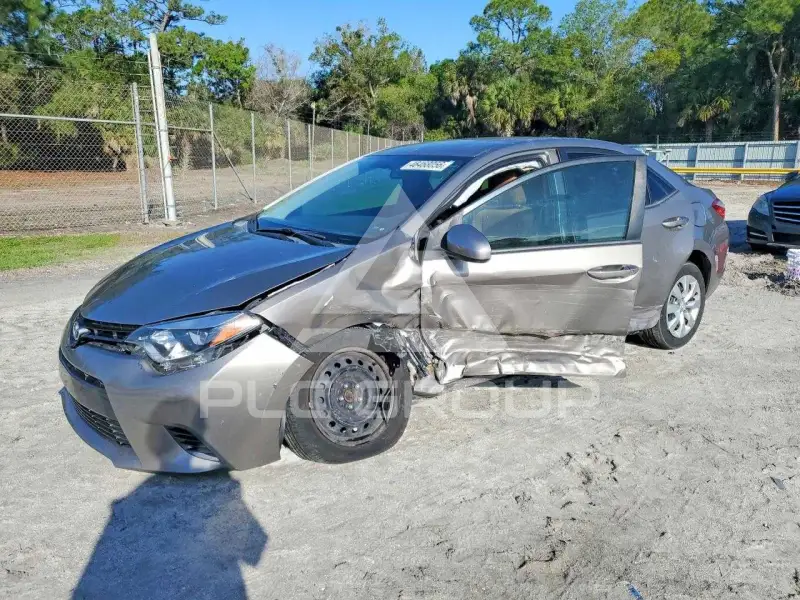 2016 Toyota COROLLA фото