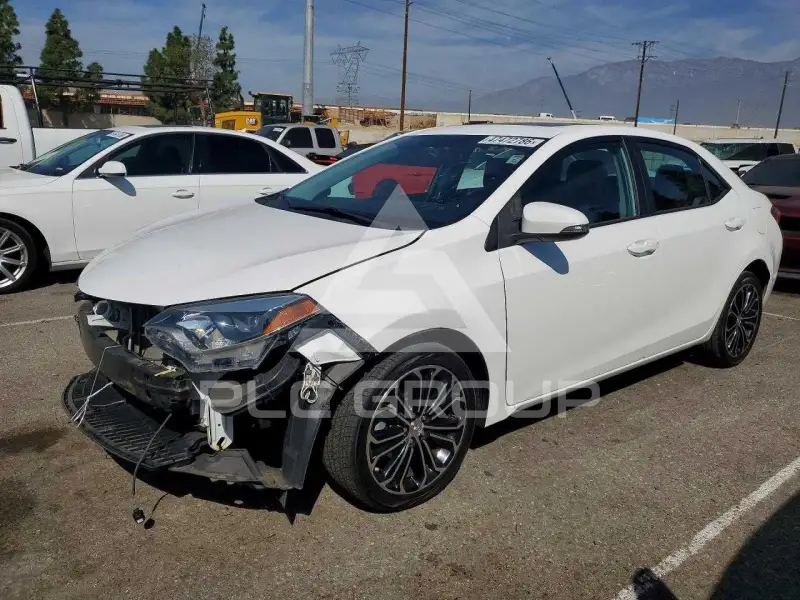 2016 Toyota COROLLA фото