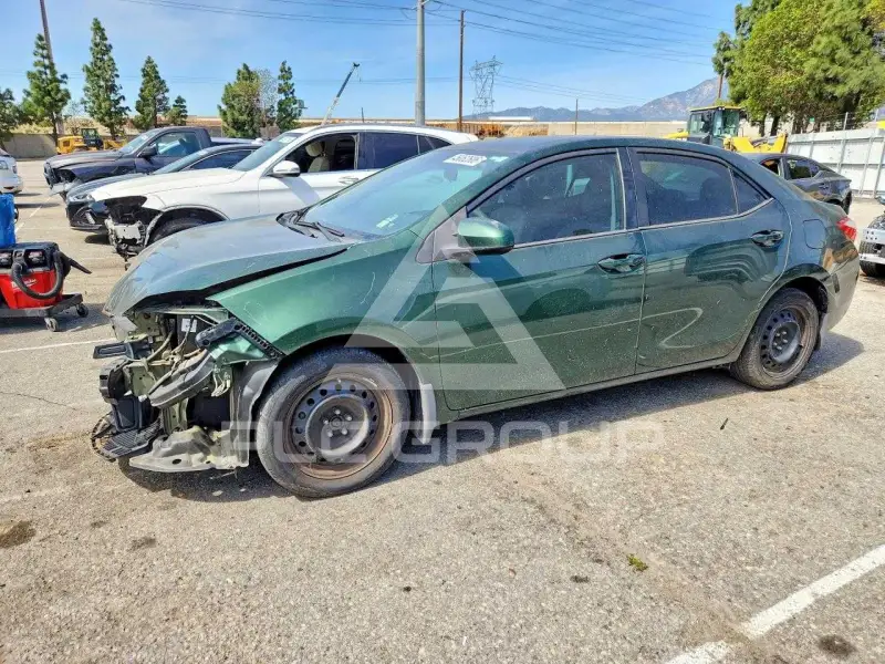 2016 Toyota COROLLA фото