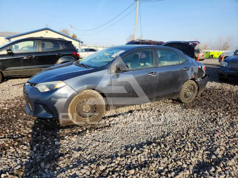 2016 Toyota COROLLA фото