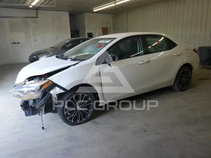 2016 Toyota COROLLA фото