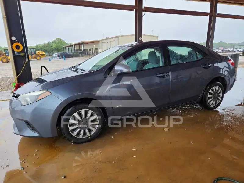 2016 Toyota COROLLA фото