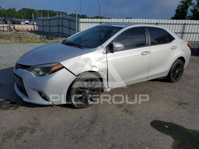 2016 Toyota COROLLA фото