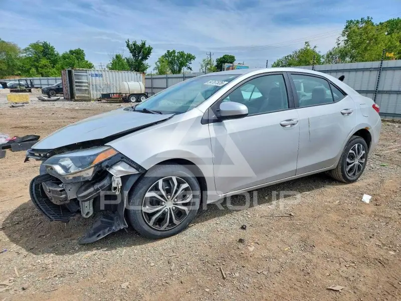 2016 Toyota COROLLA фото