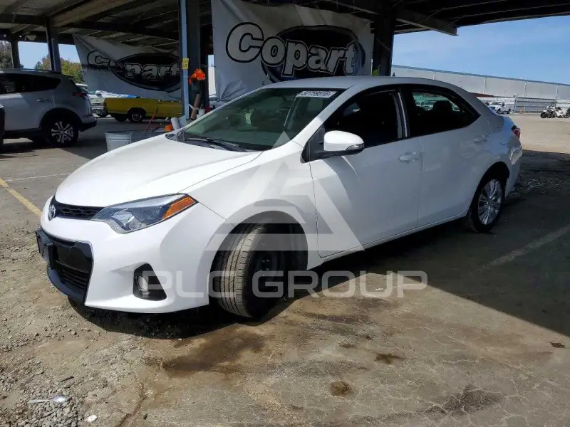 2016 Toyota COROLLA фото