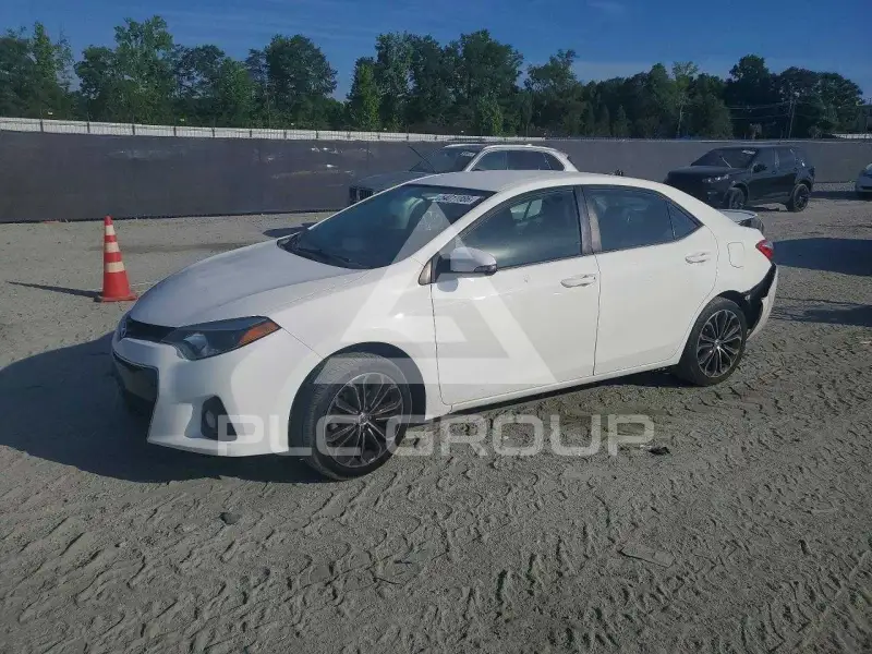 2016 Toyota COROLLA фото