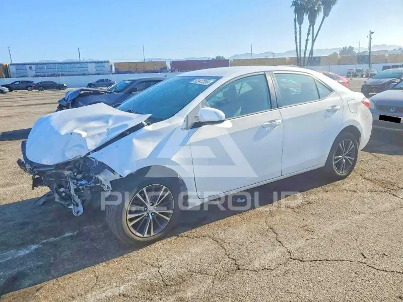 2016 Toyota COROLLA фото