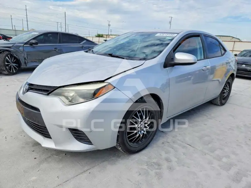 2016 Toyota COROLLA фото