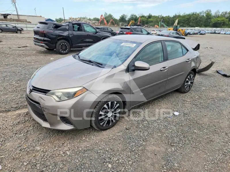 2016 Toyota COROLLA фото