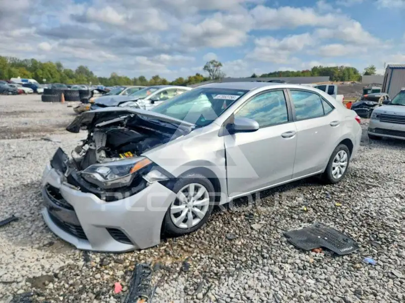 2016 Toyota COROLLA фото