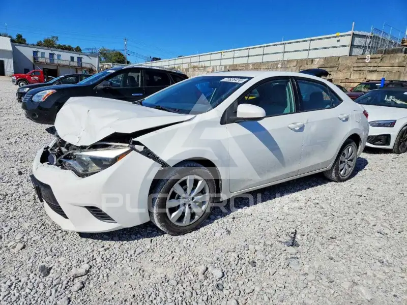 2016 Toyota COROLLA фото